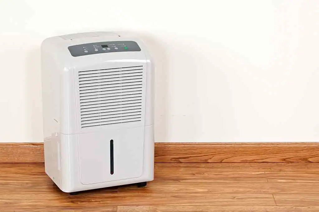استخدام جهاز مزيل الرطوبة لإزالة رطوبة الحوائط من المنزل لجميع الغرف ويجب تشغيله بشكل كافى