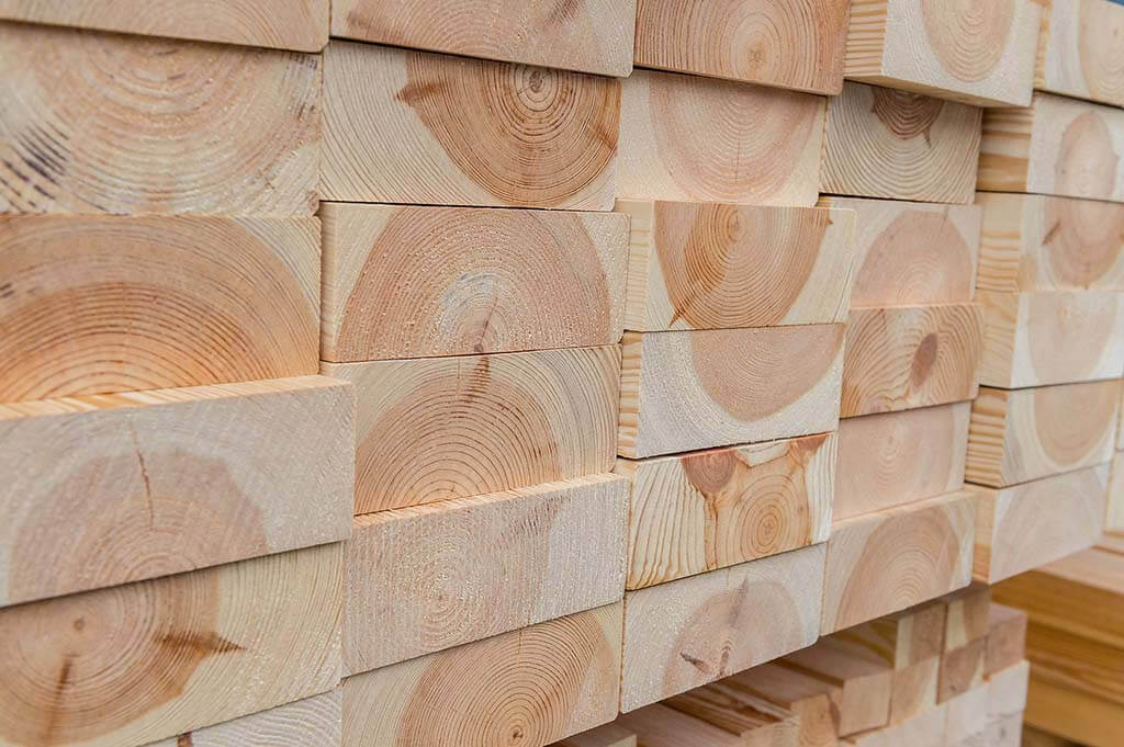 الخشب المطلوب للتصنيع لابد ان يكون بخامات جيدة